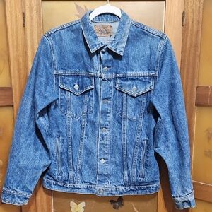 Vintage 80's Plain Pockets Classic Blue Denim Jacket